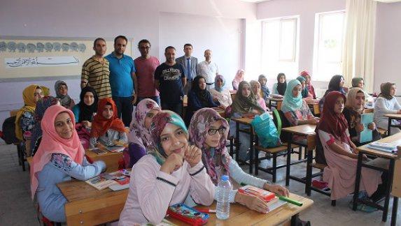 Molla Ramazan Anadolu İmam Hatip Lisesi Öğretmen ve İdarecilerinden Örnek Davranış